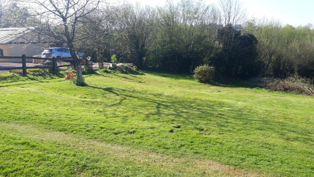 Le Petit Bois Normand - Chambre D'Hote Bed and Breakfast Champ-du-Boult Buitenkant foto