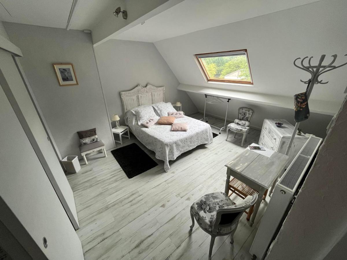 Le Petit Bois Normand - Chambre D'Hote Bed and Breakfast Champ-du-Boult Buitenkant foto